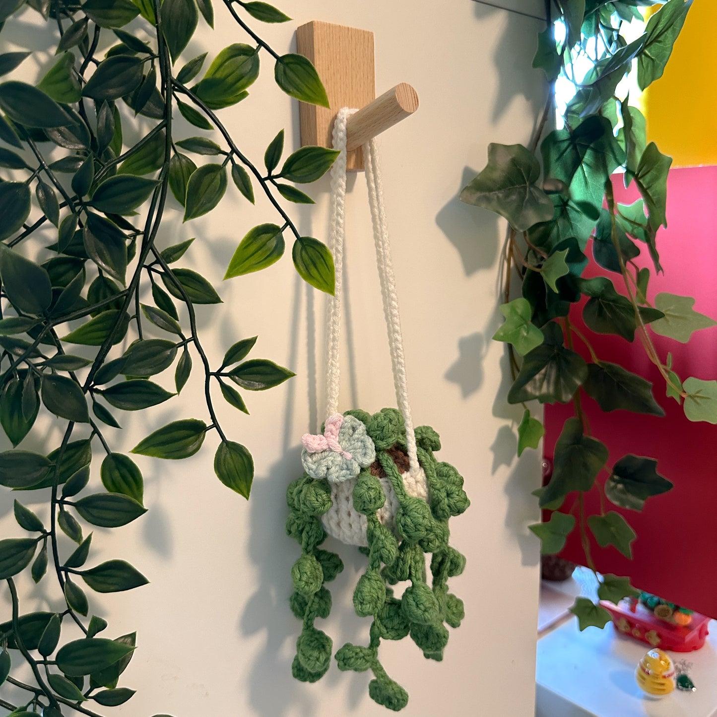 Blubble Leaf Plant Pot