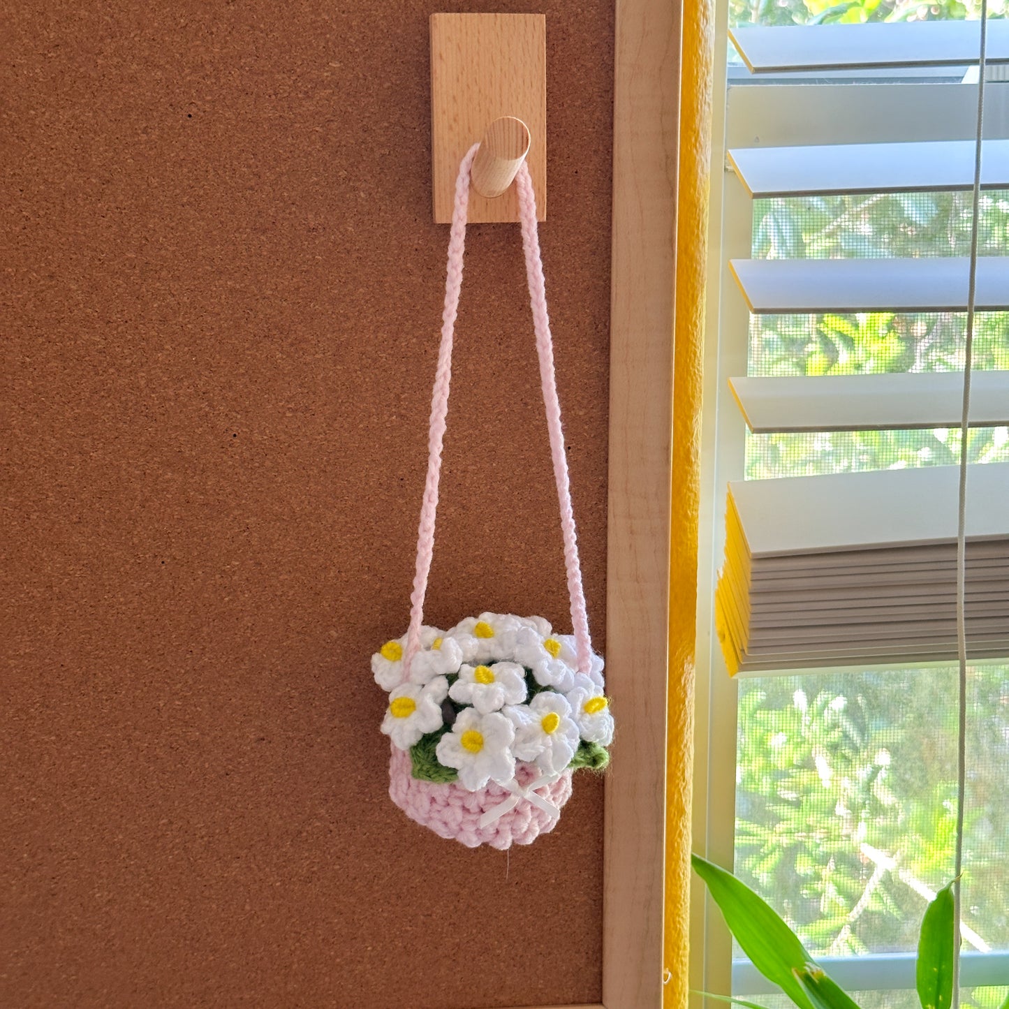 Daisy Flower Pot